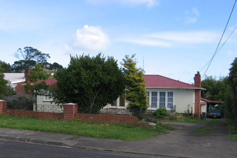 Photo of property in 22 Kingdale Road, Henderson, Auckland, 0610