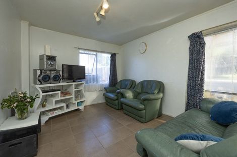 Photo of property in 53 Zita Maria Drive, Massey, Auckland, 0614