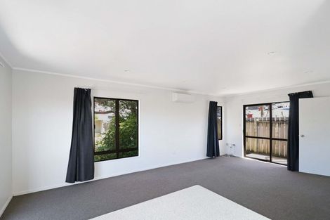 Photo of property in 2 Kaikoura Street, Maupuia, Wellington, 6022
