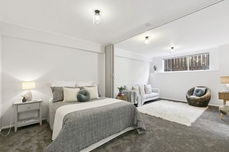 Photo of property in 37 Woodman Drive, Tawa, Wellington, 5028