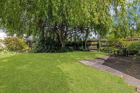 Photo of property in 11 Bays Road, Orere Point, Papakura, 2585