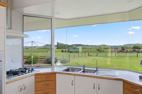 Photo of property in 33 Caesar Road, Ormond, Gisborne, 4071