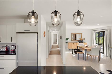 Photo of property in 883 Peak Road, Helensville, 0875