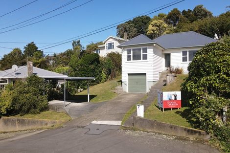 Photo of property in 1 Broderick Crescent, Johnsonville, Wellington, 6037