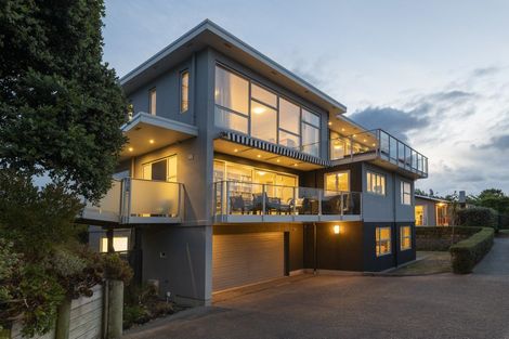 Photo of property in 78 Seaview Road, Paraparaumu Beach, Paraparaumu, 5032