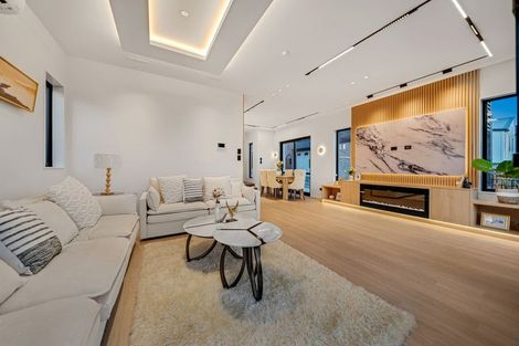 Photo of property in 7a Sirius Place, Botany Downs, Auckland, 2010