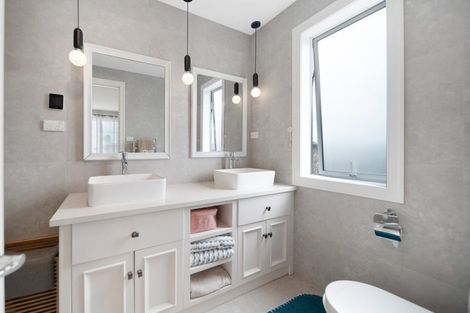 Photo of property in 2 Bela Vista Boulevard, Swanson, Auckland, 0614