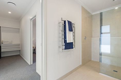 Photo of property in 44 Norfolk Drive, Cambridge, 3434