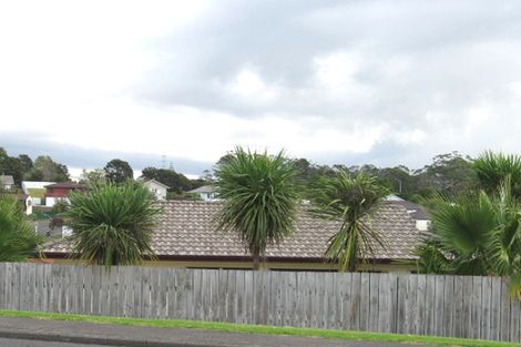 Photo of property in 28 Moire Road, Massey, Auckland, 0614