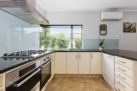 Photo of property in 10 Malbec Way, Greenmeadows, Napier, 4112