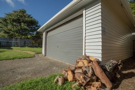 Photo of property in 34 Kaitawa Crescent, Paraparaumu, 5032