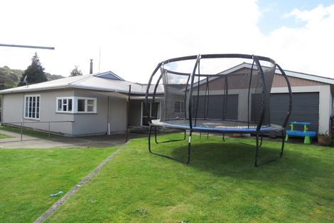 Photo of property in 28 Main Street, Reefton, 7830