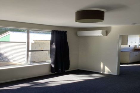 Photo of property in 72 Waratah Street, Avondale, Christchurch, 8061