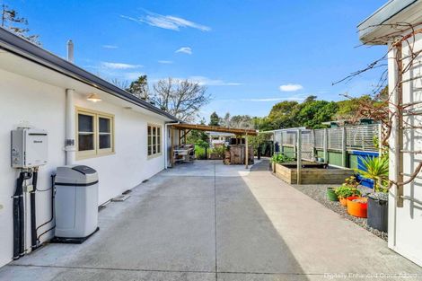 Photo of property in 16 Tregarth Street, Saint Johns Hill, Whanganui, 4501