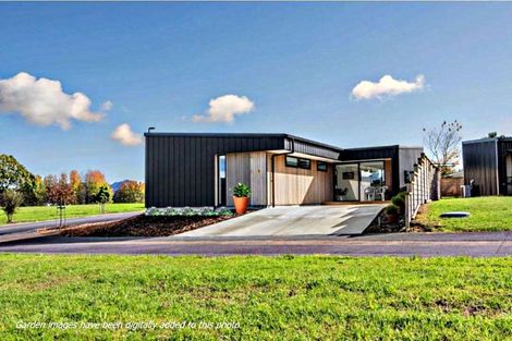 Photo of property in 1 Cherry Tree Lane, Glenbervie, 0173