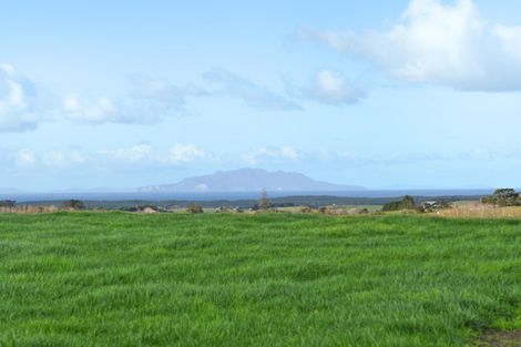 Photo of property in 210 Staniforth Road, Kaiwaka, Wellsford, 0975