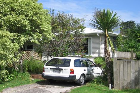 Photo of property in 6 Judith Place, Titirangi, Auckland, 0604