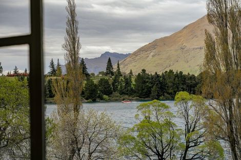 Photo of property in 1 Suburb Street, Queenstown, 9300