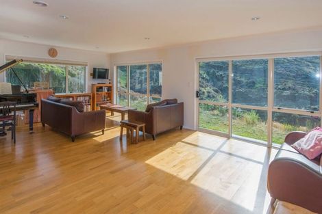 Photo of property in 173 Parkvale Road, Karori, Wellington, 6012