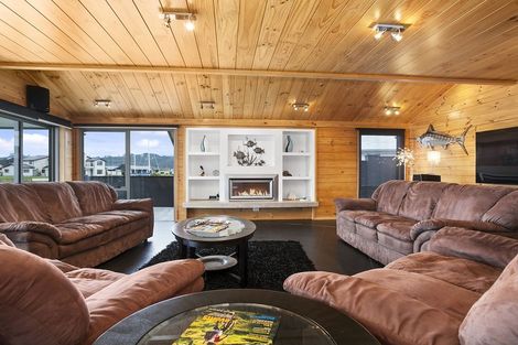 Photo of property in 7 Leeward Drive, Whitianga, 3510