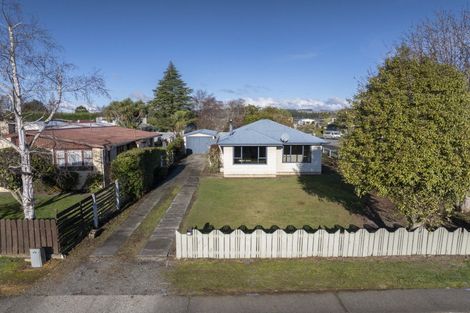 Photo of property in 12 Sutherland Street, Te Anau, 9600