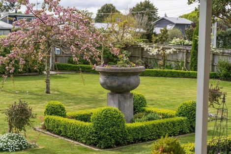 Photo of property in 9 Massey Street, Greytown, 5712