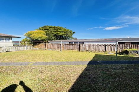 Photo of property in 60 Strid Road, Te Atatu South, Auckland, 0610