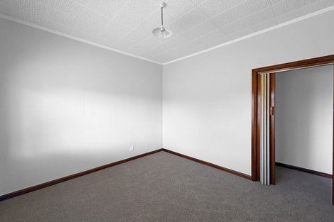 Photo of property in 9 Windsor Road, Maeroa, Hamilton, 3200