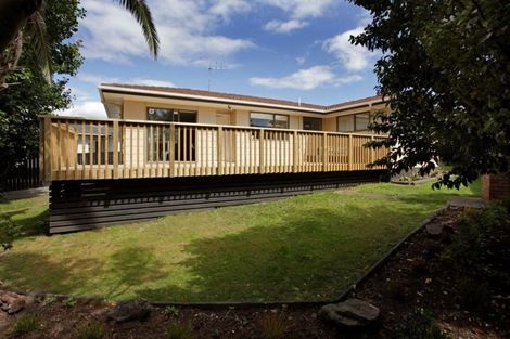 Photo of property in 51 John Walker Drive, Manurewa, Auckland, 2102
