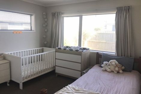 Photo of property in 248 Marine Parade, New Brighton, Christchurch, 8061