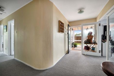 Photo of property in 1 Regan Street, Stratford, 4332