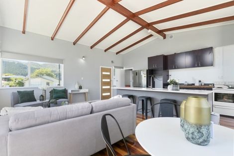 Photo of property in 27 Hamstead Street, Wainuiomata, Lower Hutt, 5014