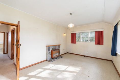 Photo of property in 72 Durham Crescent, Fairfield, Lower Hutt, 5011