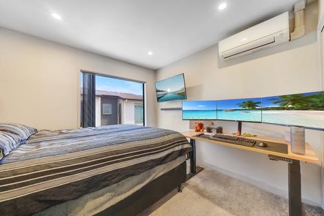 Photo of property in 1/1a Halsey Road, Manurewa, Auckland, 2102