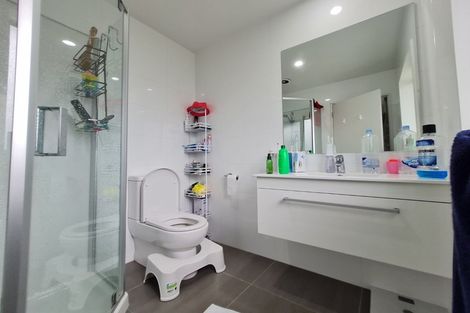 Photo of property in 115 Karepiro Drive, Stanmore Bay, Whangaparaoa, 0932