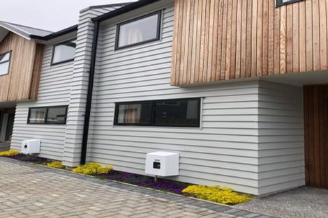 Photo of property in 10 Frankmoore Avenue, Johnsonville, Wellington, 6037