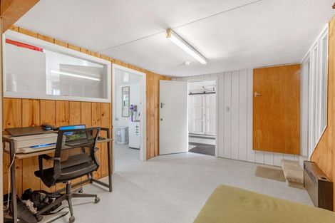 Photo of property in 255 Cambridge Street, Levin, 5510