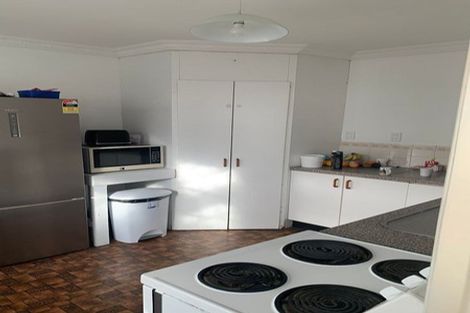 Photo of property in 120 Seaview Road, Westown, New Plymouth, 4310