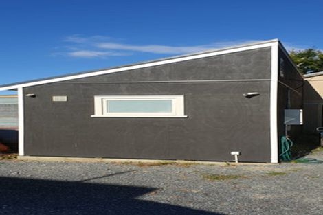 Photo of property in 2 Rimu Road, Mangere Bridge, Auckland, 2022