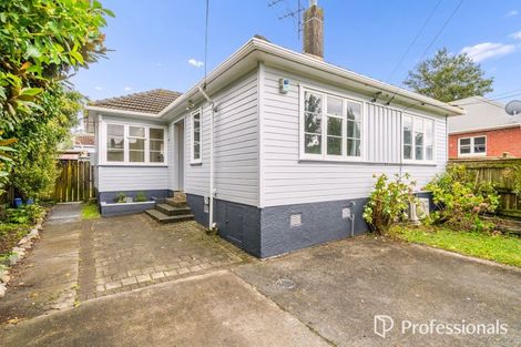 Photo of property in 45 Molesworth Street, Taita, Lower Hutt, 5011