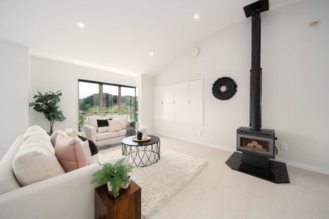 Photo of property in 5 Plumer Street, Johnsonville, Wellington, 6037