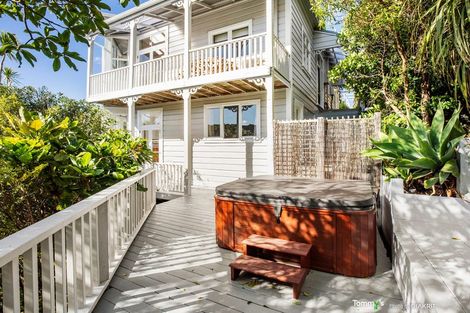 Photo of property in 78 Overtoun Terrace, Hataitai, Wellington, 6021
