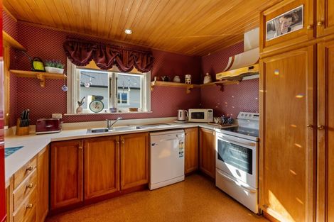 Photo of property in 53 Miro Street, Trentham, Upper Hutt, 5018