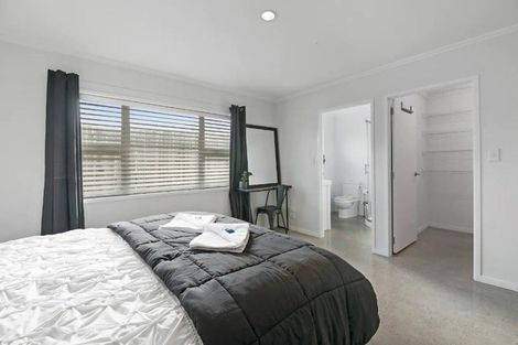 Photo of property in 1 Gibson Place, Papamoa Beach, Papamoa, 3118