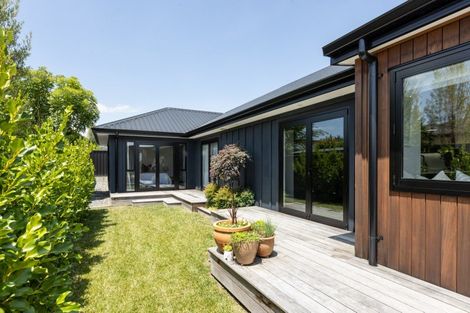 Photo of property in 5 Rich Rise, Havelock North, 4130