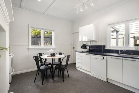 Photo of property in 9 Liffey Street, Island Bay, Wellington, 6023