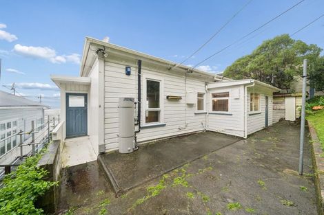 Photo of property in 6 Buckingham Street, Melrose, Wellington, 6023