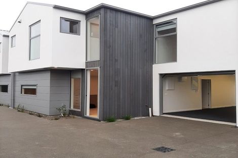 Photo of property in 2/43 Maxwell Street, Riccarton, Christchurch, 8041