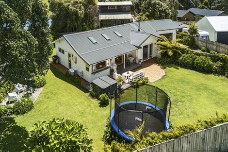 Photo of property in 18a Russell Drive, Oakura, 4314
