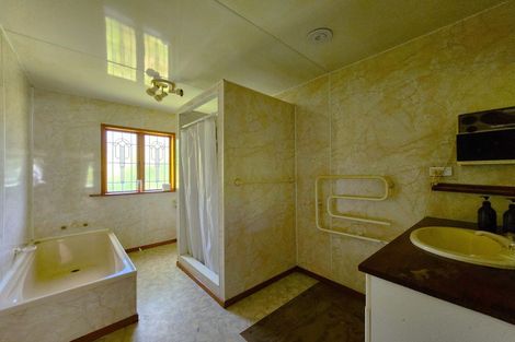 Photo of property in 137 Opouteke Road, Kaihu, Dargaville, 0379